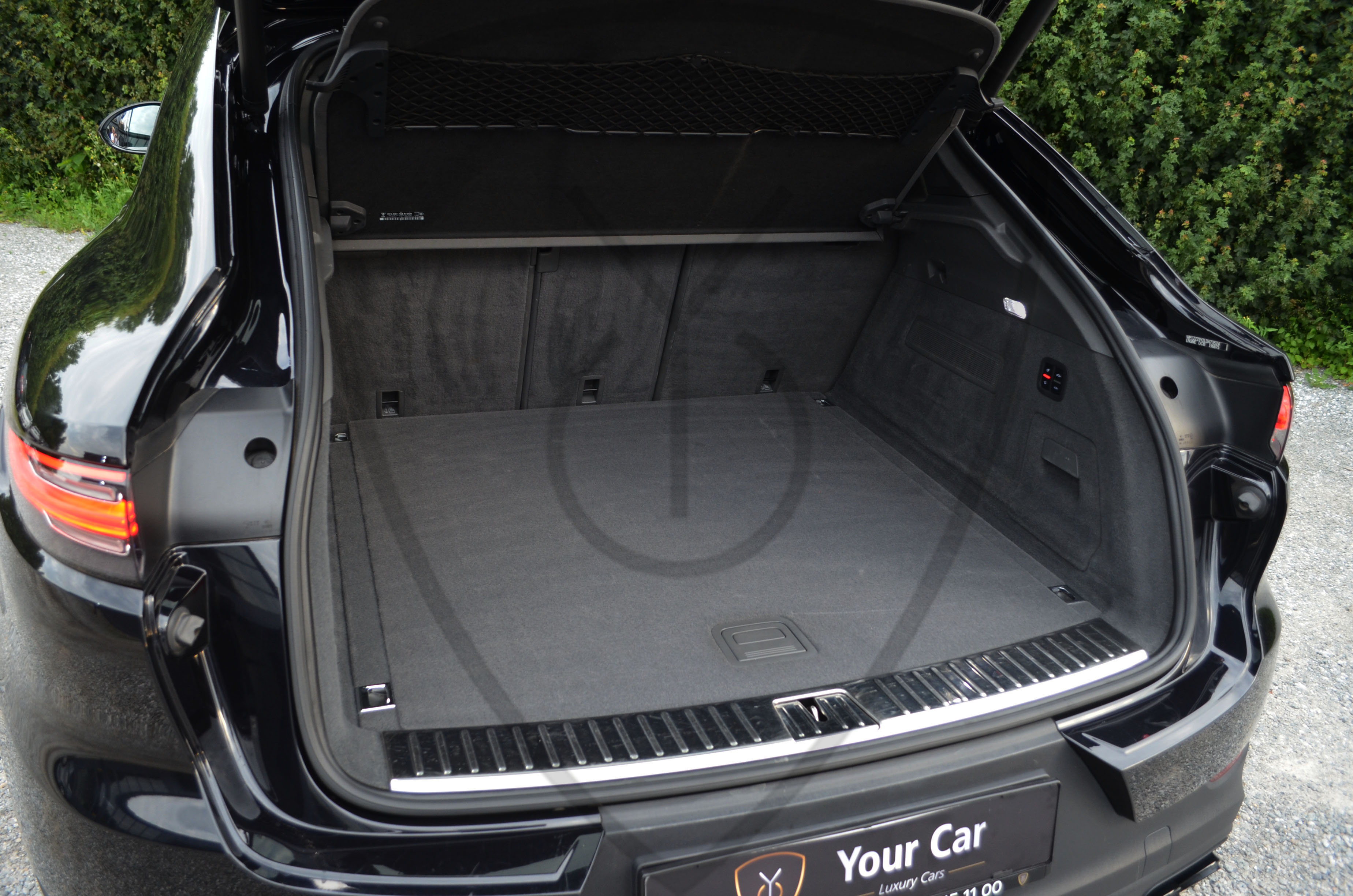 PORSCHE CAYENNE COUPE — image 24
